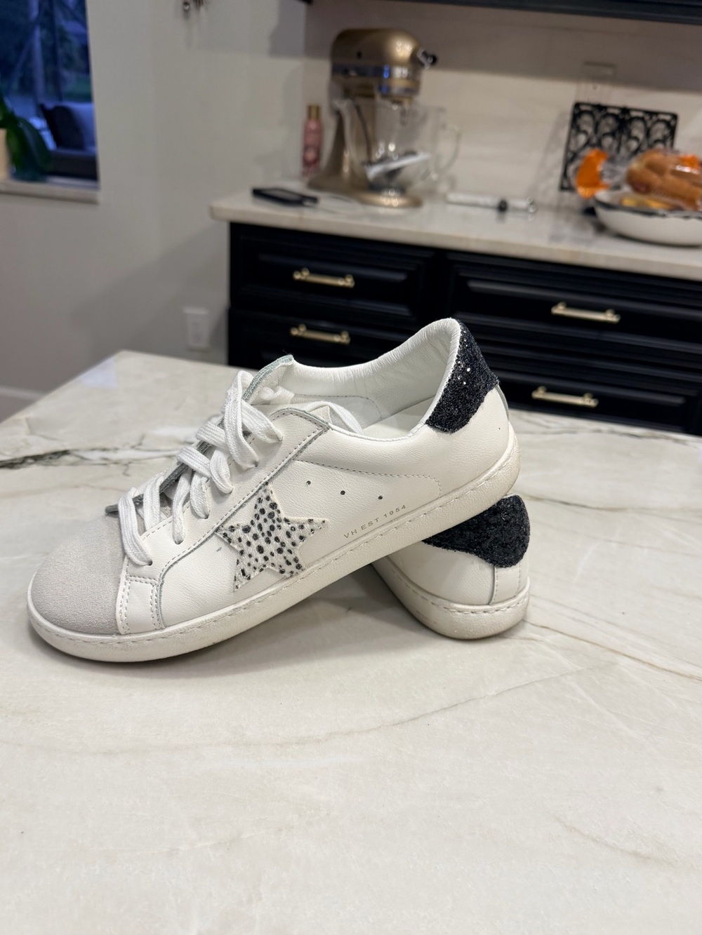 Vintage EST1954 White Leather Sneakers with Speckled Star Accent